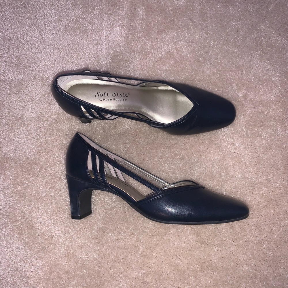 Soft Style by HushPuppies Navy Heels